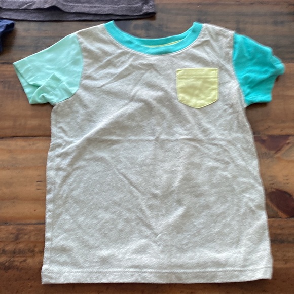 Bundle of t shirts - including Nike, Pink Floyd, cat & Jack - Picture 2 of 5